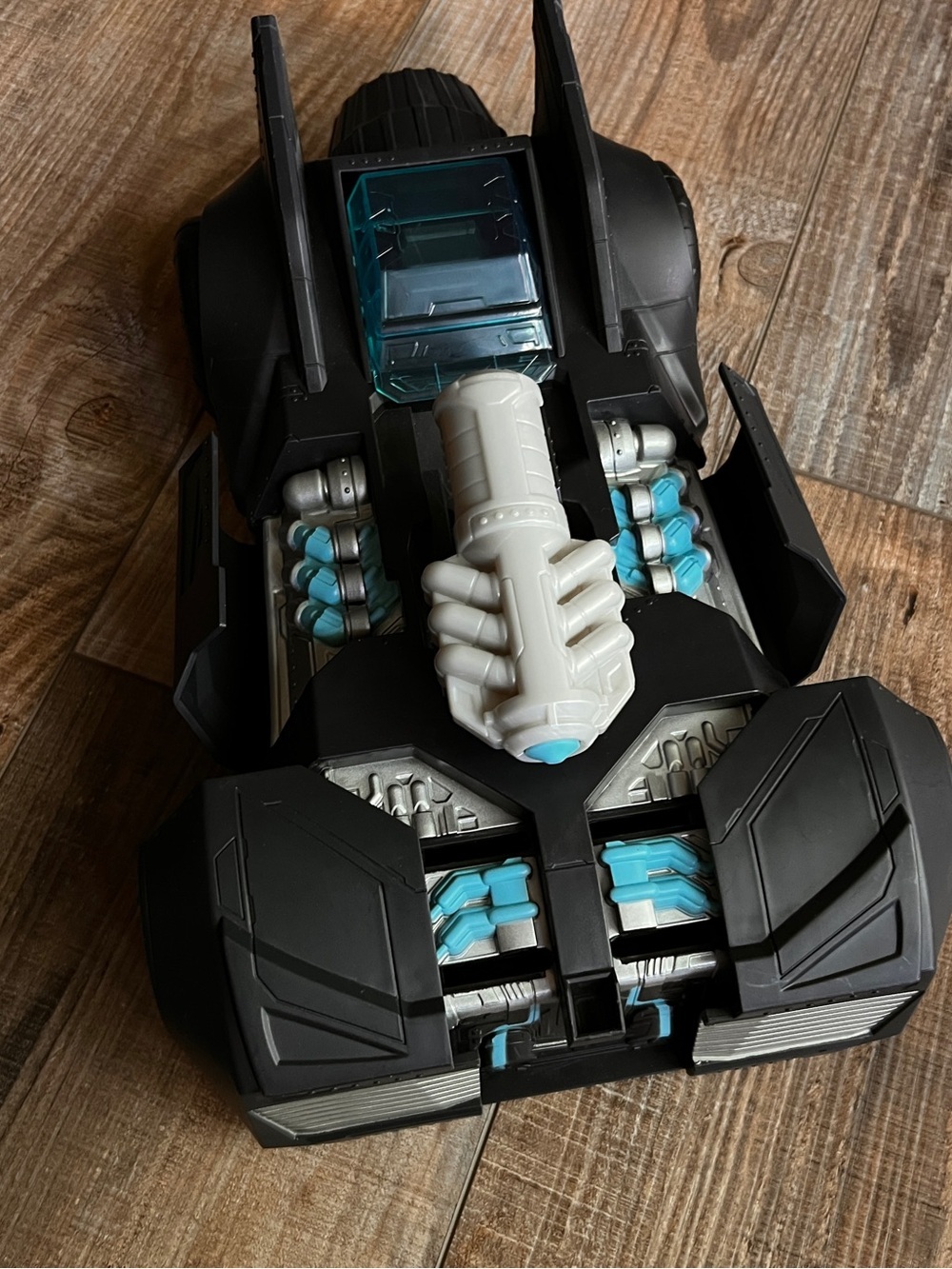 DC Comics Batman Tech Defender Batmobile Transforming Vehicle Blaster Launcher